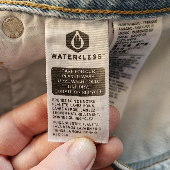 Levi's 501's Classic Light Blue Jean Shorts Size 32 - Picture 7 of 11